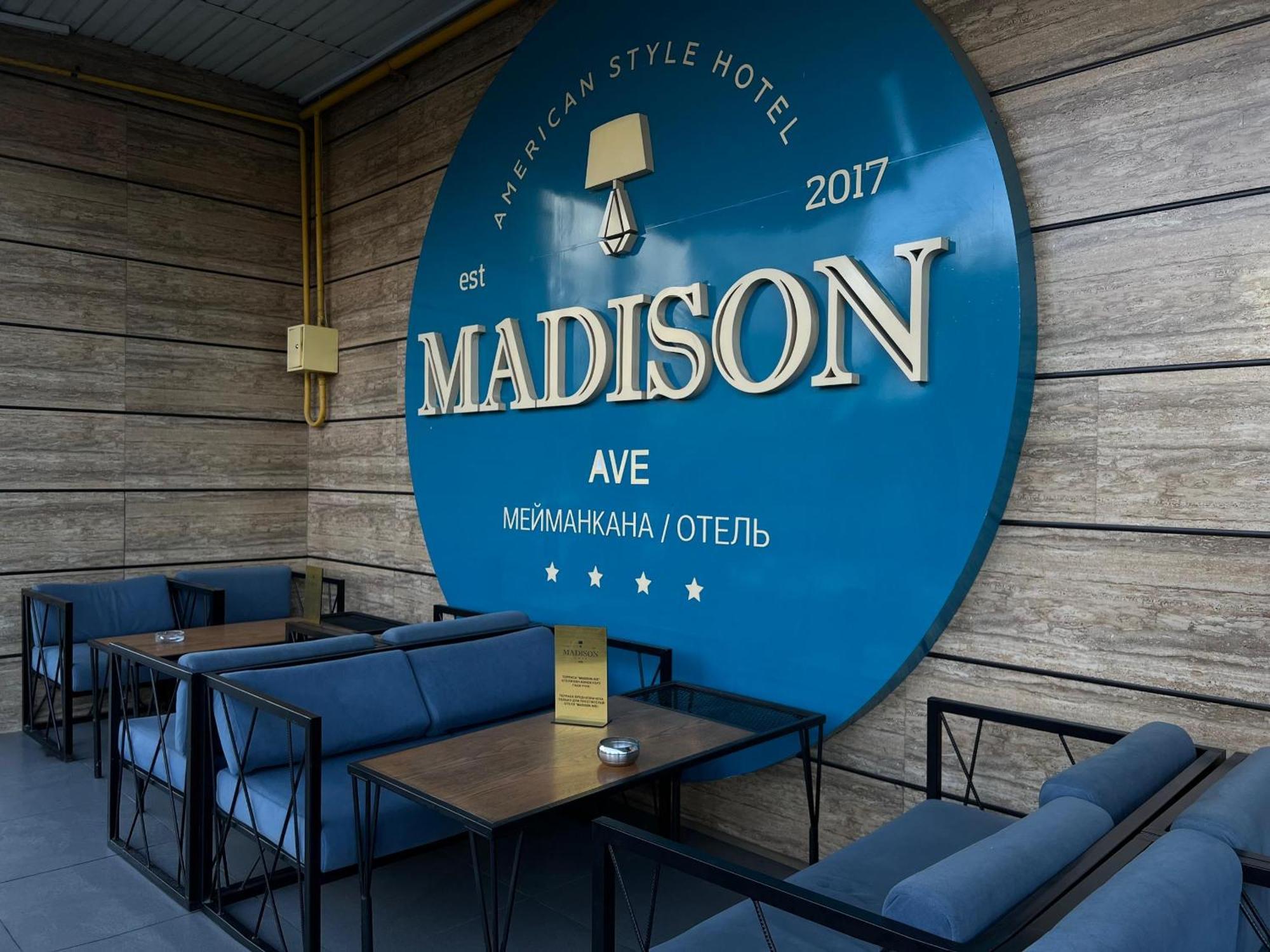 Madison Ave Hotel Bischkek Exterior foto