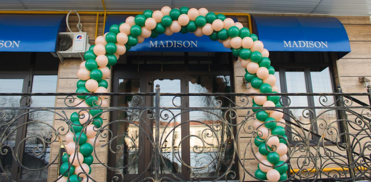Madison Ave Hotel Bischkek Exterior foto